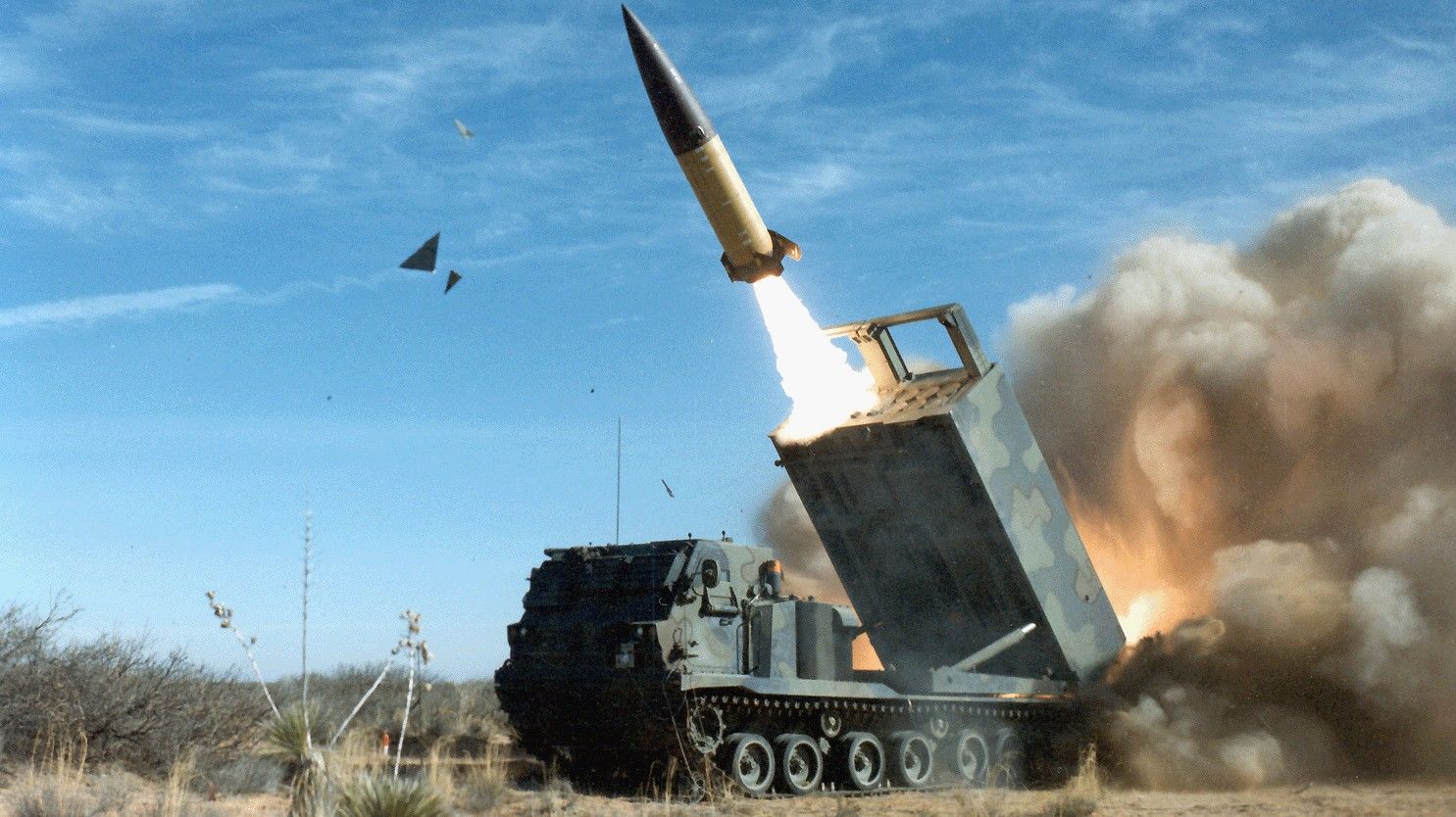 СМИ узнали, какую версию ракет ATACMS США поставят Украине, и показали их зону досягаемости 