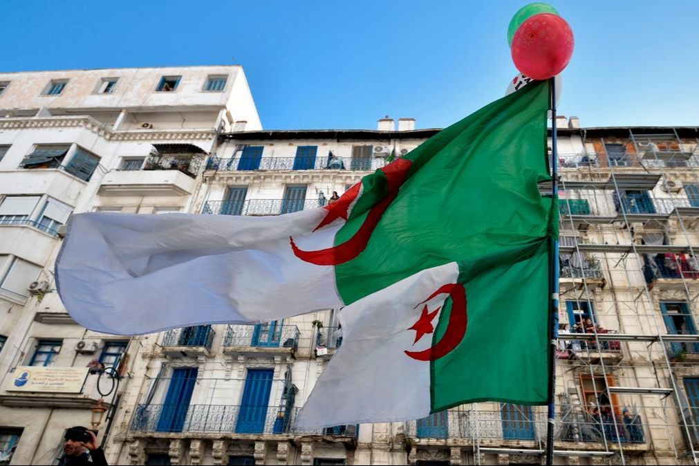 ​Алжир готов объявить войну Израилю – СМИ