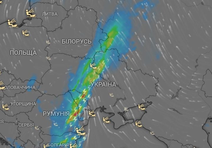 В Украину идут грозовые ливни: какие области накроют осадки