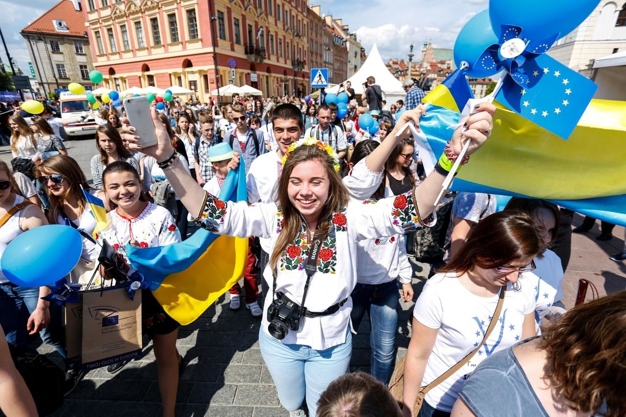 "Это не фатально", – директор Института социологии сказал, до какого года украинцам нужно продержаться 