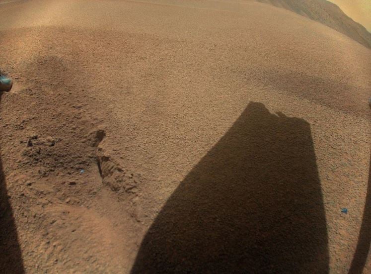 Превзошел все ожидания NASA: коптер Ingenuity завершил историческую миссию на Марсе