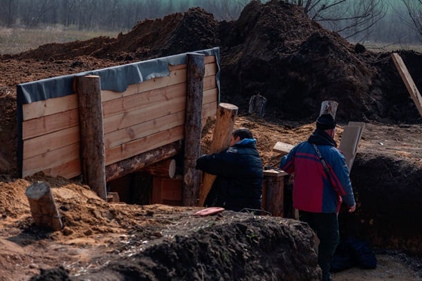 В Минобороны показали новые кадры линии обороны ВСУ и назвали главную проблему, которая мешает стройке