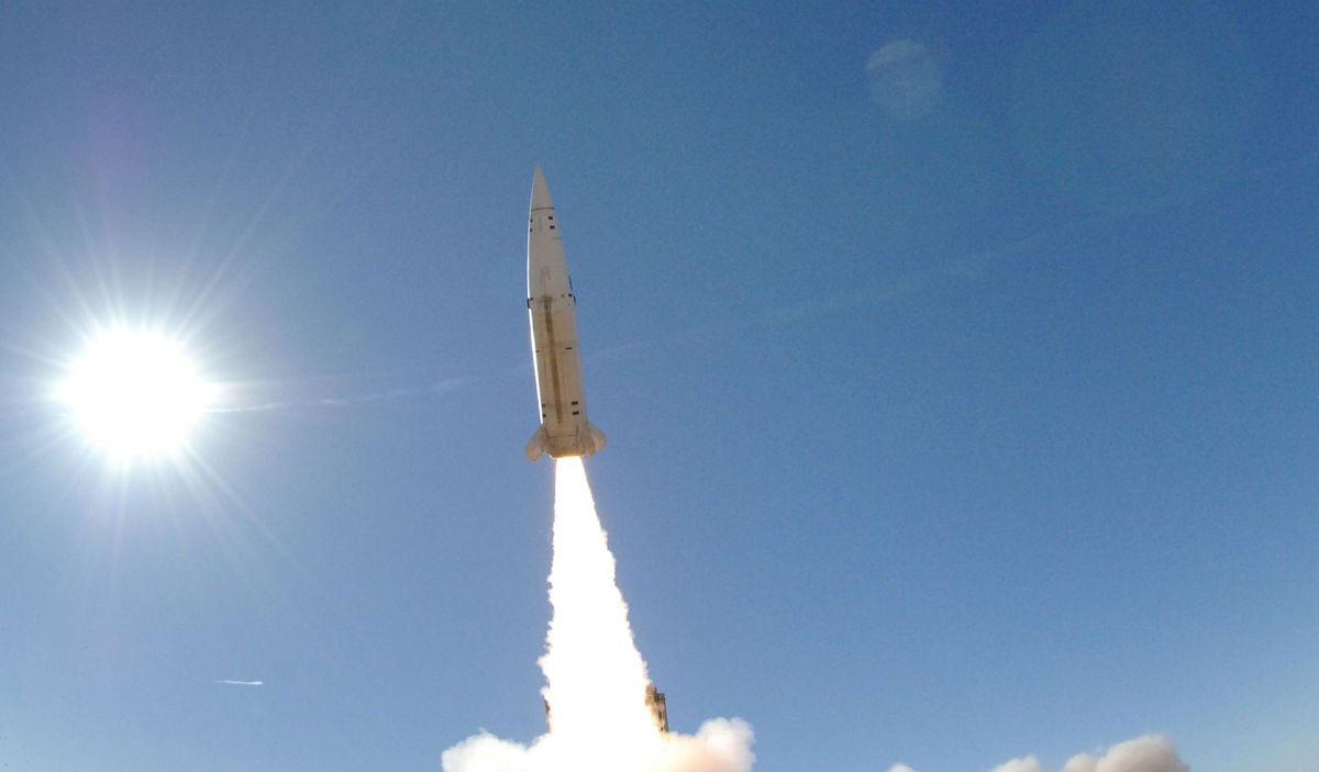 NYT назвала число дальнобойных ракет ATACMS, секретно переданных Украине 