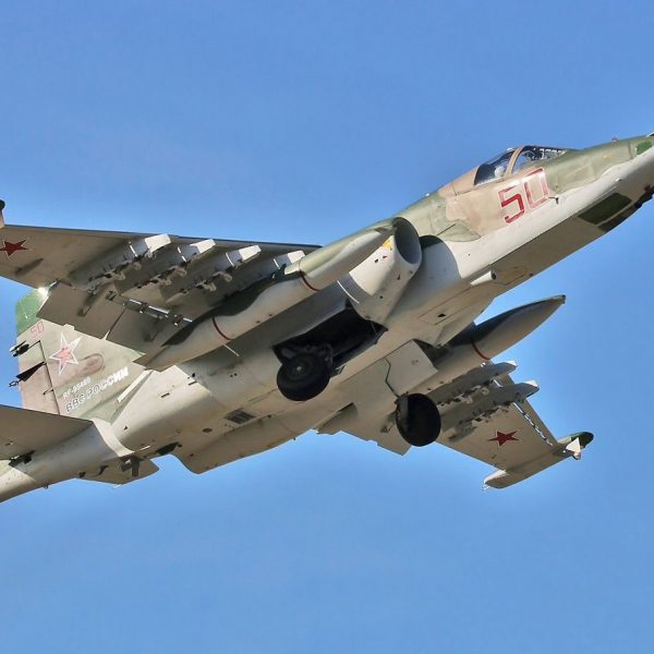 ВСУ “приземлили” вражеский Су-25 на Донбассе