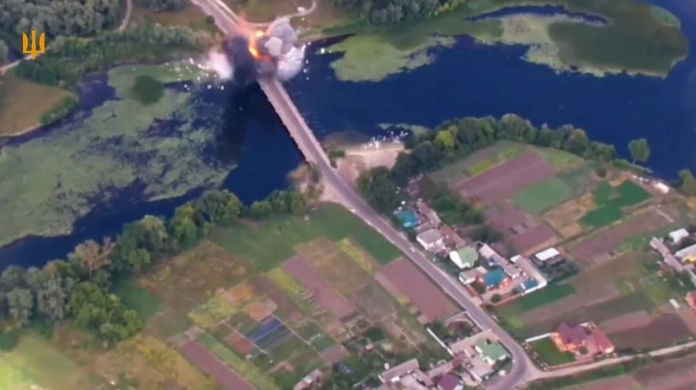 В Воздушных силах показали видео сброса бомбы GBU-62 JDAM-ER с МиГ-29 на мост через Сейм на Курщине