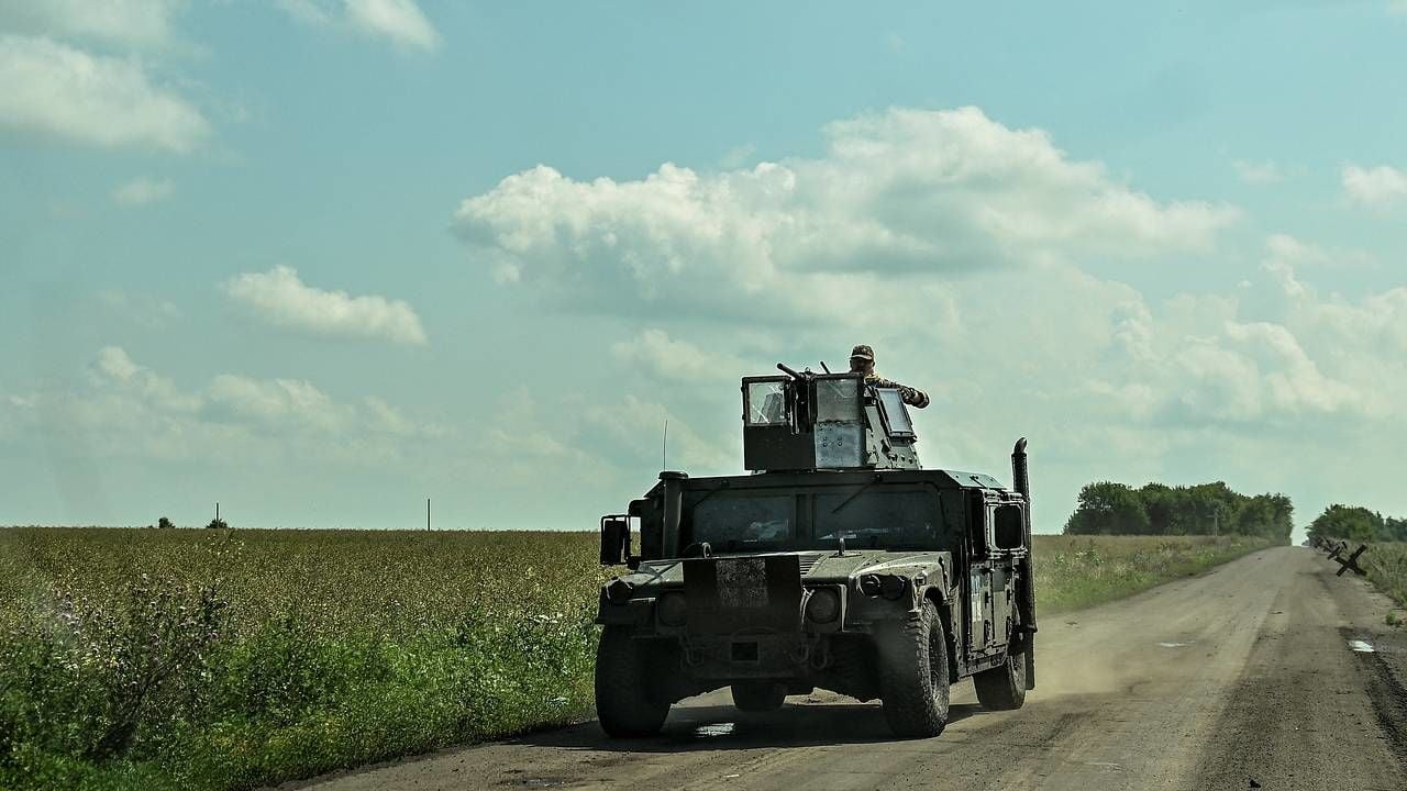 ​Украина получит от США 2 тысячи автомобилей Humvee: эксперты указали на целый ряд плюсов машины