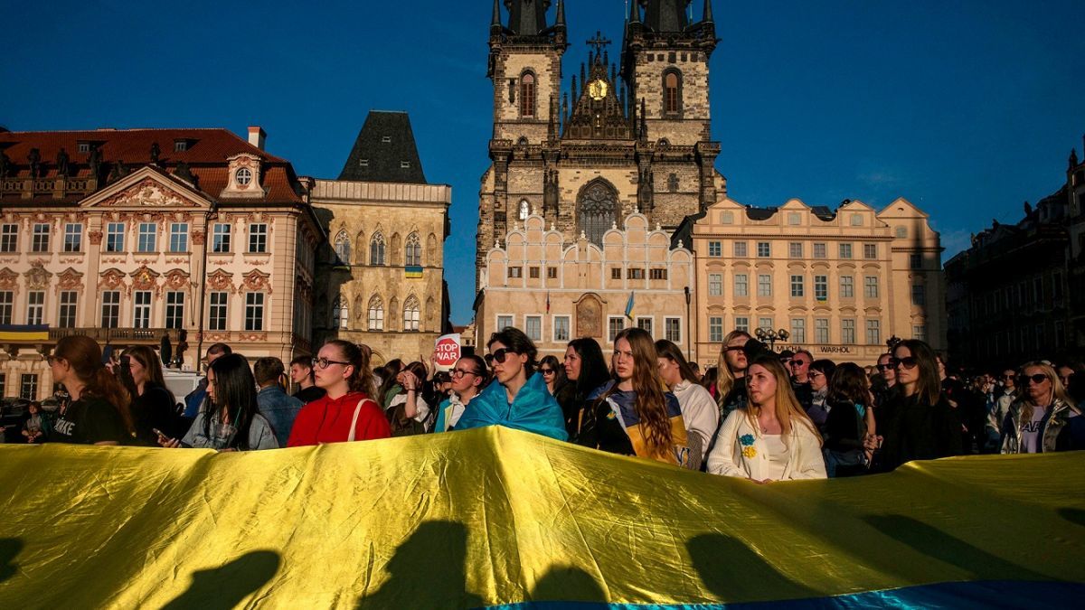 Стало известно, сколько украинских беженцев, проживающих в Чехии, собираются вернуться в Украину – опрос