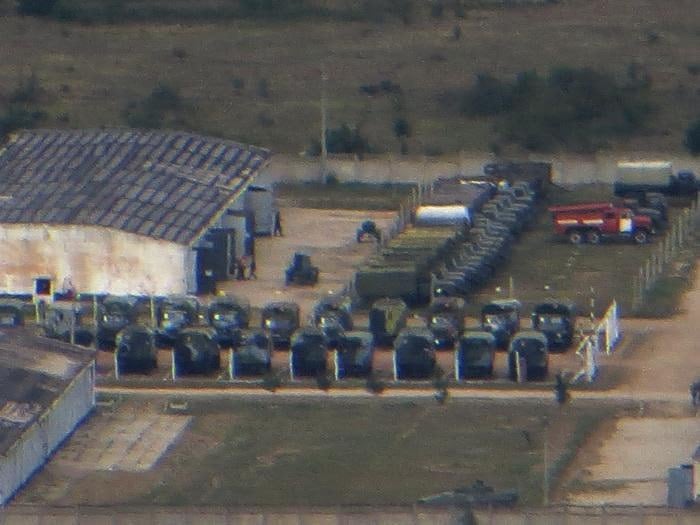 ​Не только склады с боеприпасами: в Сети сообщили, что могло находиться на военном объекте в Перевальном