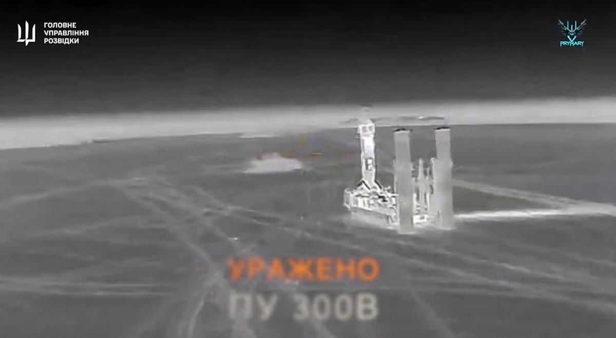 На Донбассе "Призраки" ГУР прилетели за 2 ПУ "С-300" и 6 РЛС оккупантов: видео ударов БПЛА