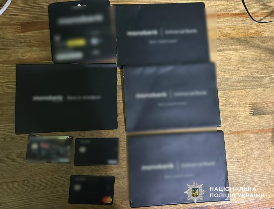 Правоохранители разоблачили группу мошенников, которые с помощью ИИ оформляли кредиты на сотни украинцев