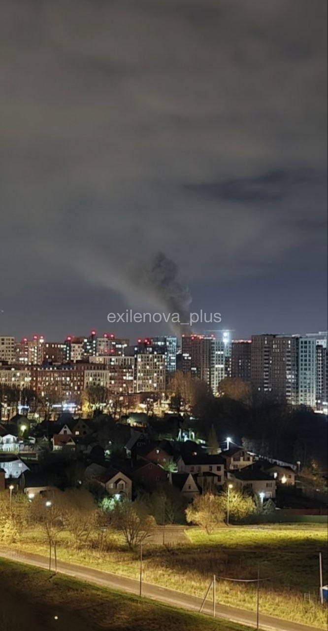 Москва и область под атакой дронов: прогремела серия взрывов, над городом столб дыма   Москва и область под атакой дронов: прогремела серия взрывов, над городом столб дыма