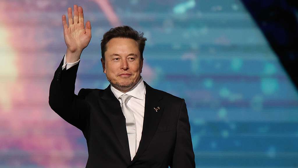 Ілон Маск перший трильйонер після рекордного IPO SpaceX: компанія продала акції по $135, залучила $75 млрд, отримала оцінку $1,77 трлн і виходить на Nasdaq із великими ризиками.