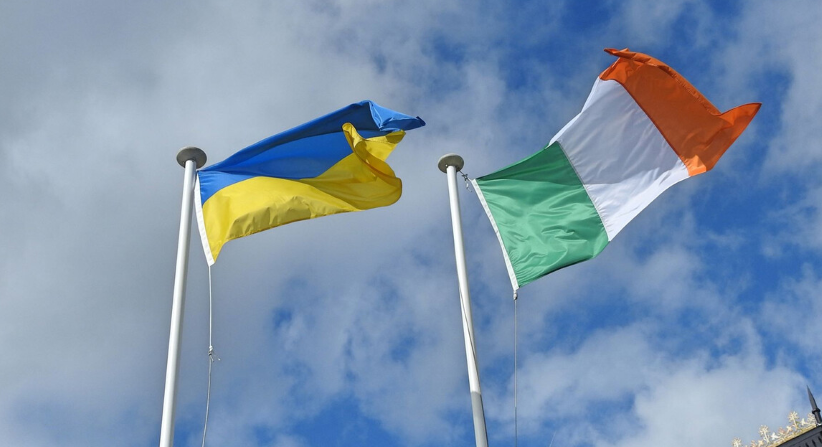 Ірландія надасть Україні 125 млн євро: 100 млн спрямують на нелетальне військове обладнання, ще 25 млн — на захист і відновлення критичної енергетичної інфраструктури.