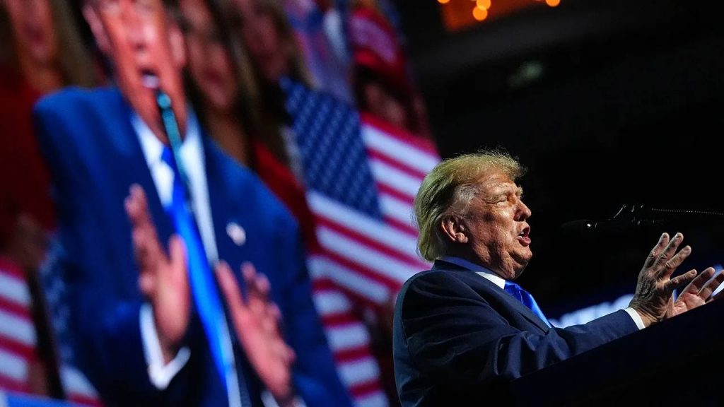 Трамп заявив після телефонної розмови з Путіним, що той хоче угоди щодо завершення війни в Україні, та назвав причину затримки переговорів між Києвом і Москвою.
